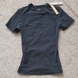*NWT* SKIMS Black Short Sleeve Tee